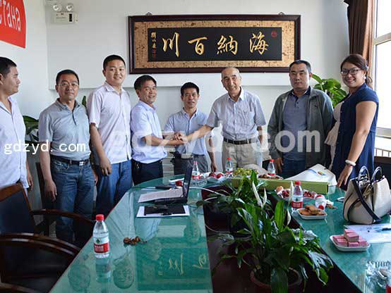 欢迎哈萨克斯坦客户来我公司考察洽谈项目合作